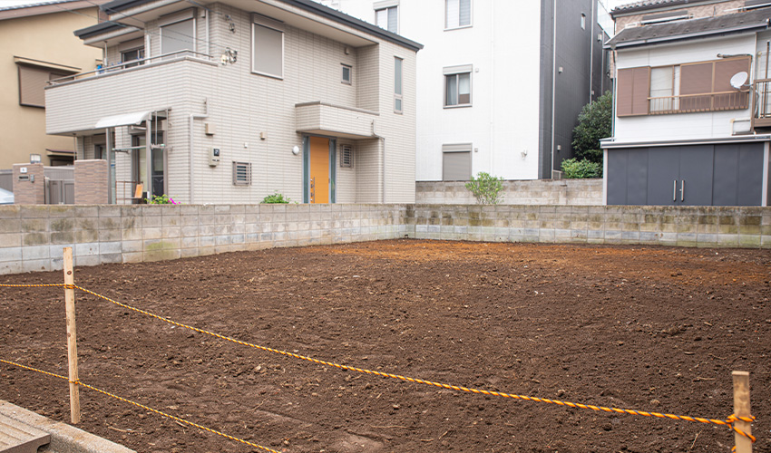 2. 金沢市にお住まいのD様が、「相続した実家を更地渡しで、土地を売却した事例」